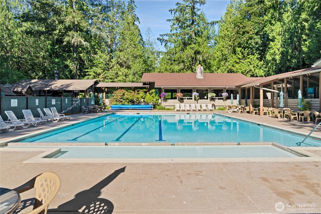 133 E Barnacle Boulevard, Shelton, WA 98584
