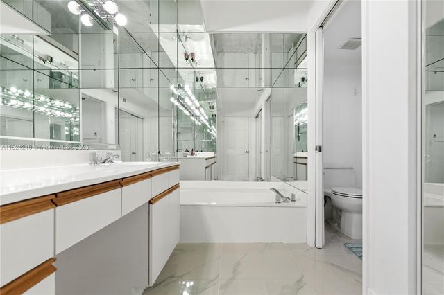 3530 Mystic Pointe Dr 2108, Aventura, FL 33180