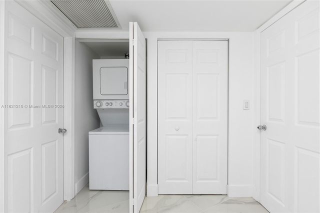 3530 Mystic Pointe Dr 2108, Aventura, FL 33180