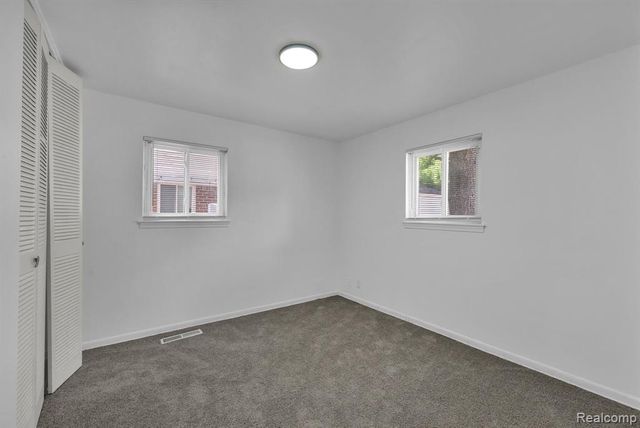 25636 Norfolk Street, Dearborn Heights, MI 48125
