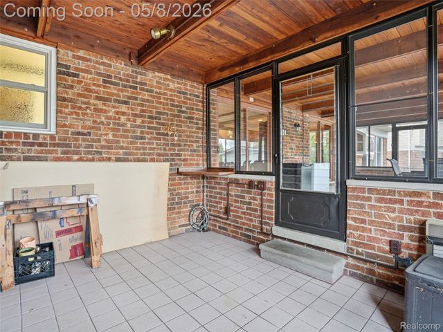 20145 Scarlet Court, Clinton Charter Township, MI 48036