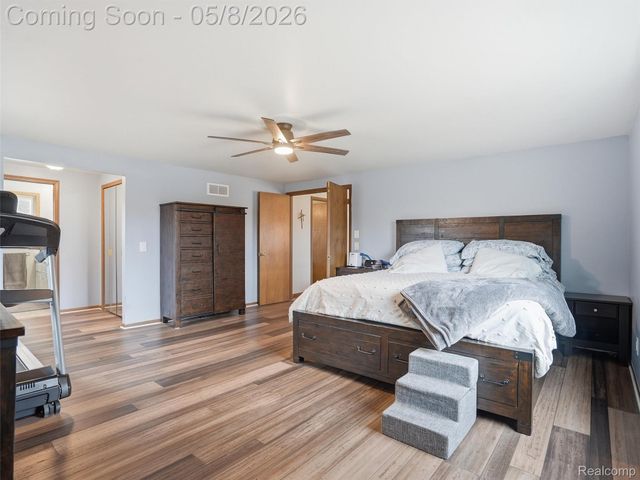 20145 Scarlet Court, Clinton Charter Township, MI 48036