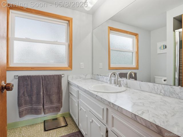 20145 Scarlet Court, Clinton Charter Township, MI 48036