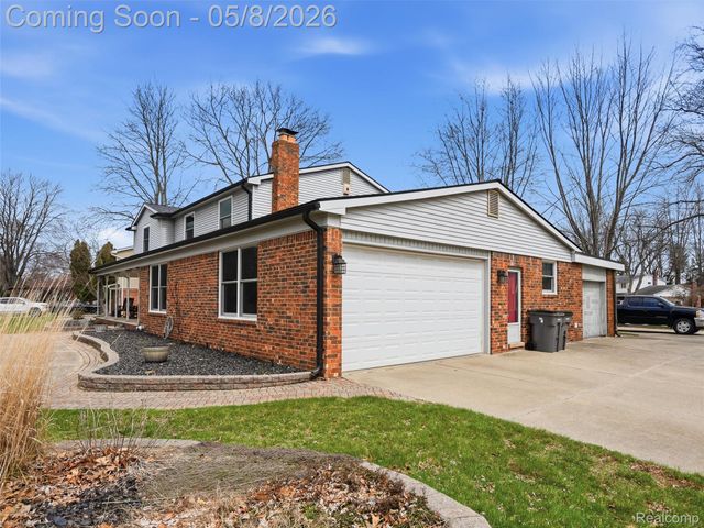 20145 Scarlet Court, Clinton Charter Township, MI 48036