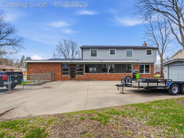 20145 Scarlet Court, Clinton Charter Township, MI 48036