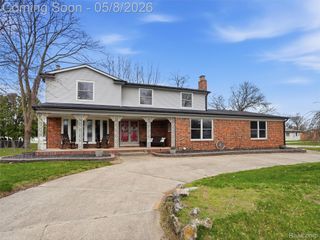 20145 Scarlet Court, Clinton Charter Township, MI 48036