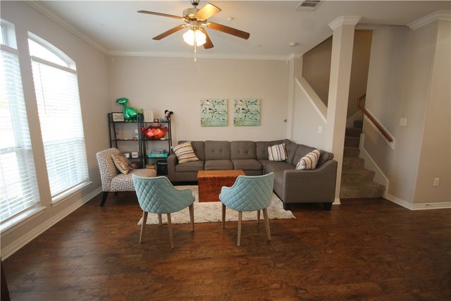 305 Holleman Drive E 1504, College Station, TX 77840