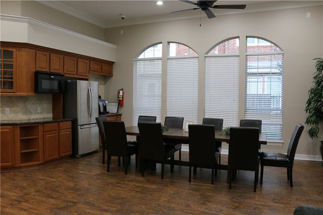 305 Holleman Drive E 1504, College Station, TX 77840