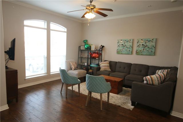 305 Holleman Drive E 1504, College Station, TX 77840