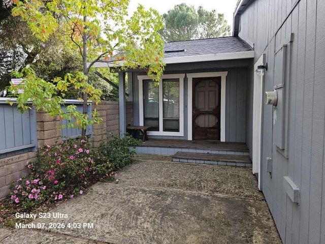 3088 Emerald Ct, Cameron Park, CA 95682