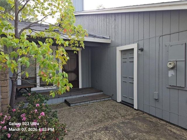 3088 Emerald Ct, Cameron Park, CA 95682