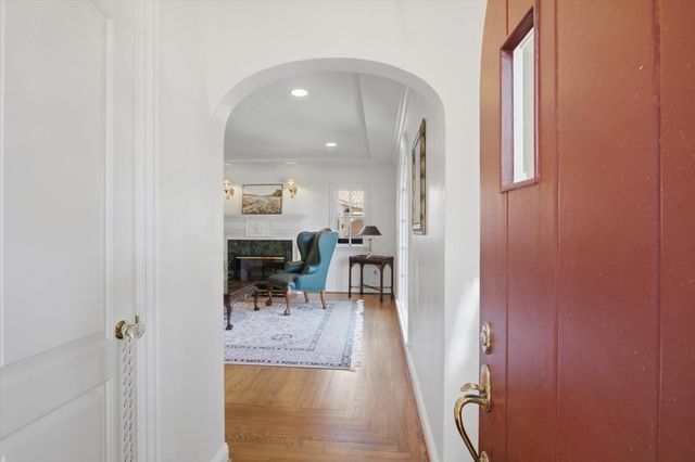 883 Riverside Drive, San Jose, CA 95125