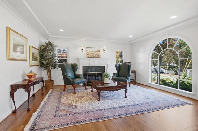 883 Riverside Drive, San Jose, CA 95125