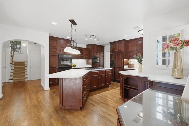 883 Riverside Drive, San Jose, CA 95125