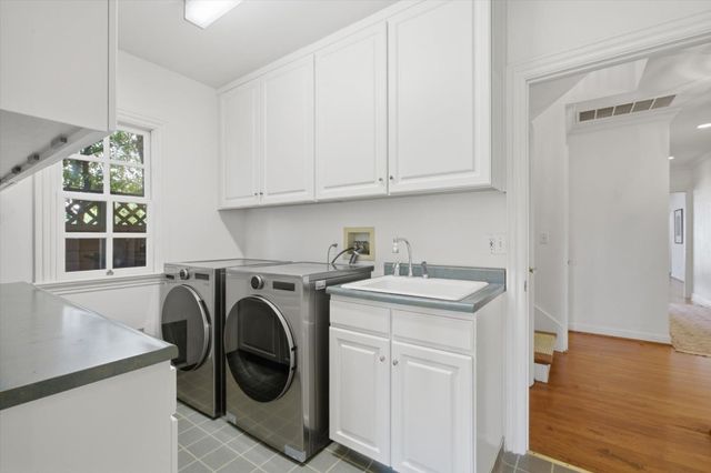 883 Riverside Drive, San Jose, CA 95125