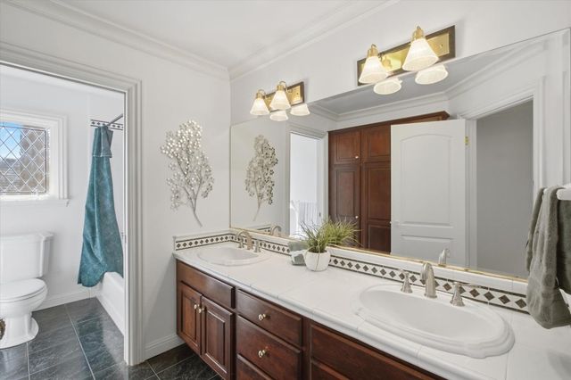 883 Riverside Drive, San Jose, CA 95125