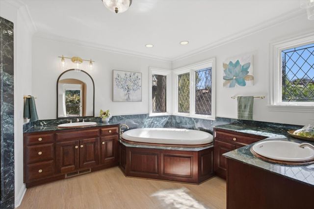 883 Riverside Drive, San Jose, CA 95125