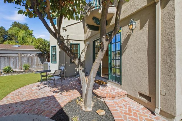 883 Riverside Drive, San Jose, CA 95125