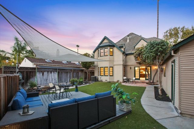 883 Riverside Drive, San Jose, CA 95125
