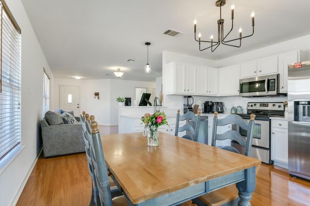 201 Woodley RD, Leander, TX 78641