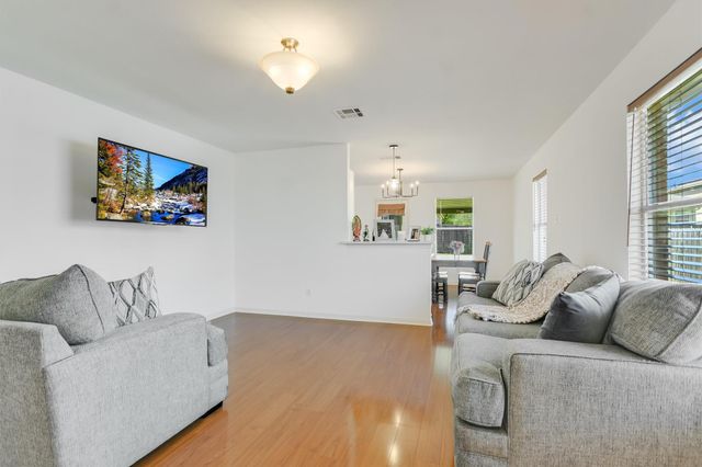 201 Woodley RD, Leander, TX 78641