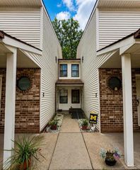 35845 Castlewood Court, Westland, MI 48185