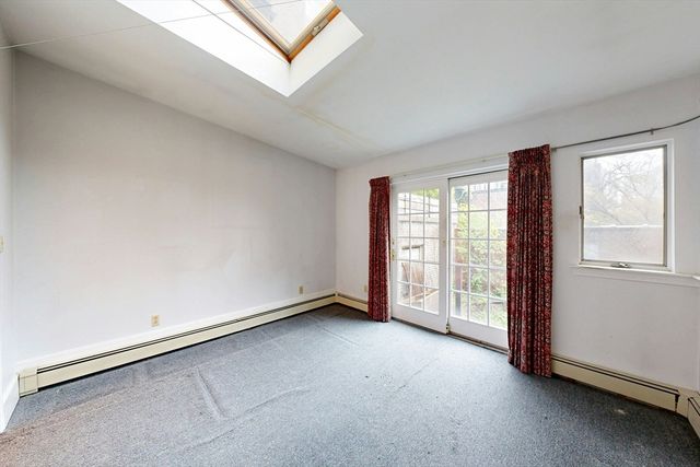 37 Mt Vernon St 1, Boston, MA 02108