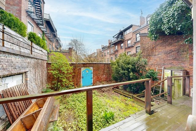 37 Mt Vernon St 1, Boston, MA 02108