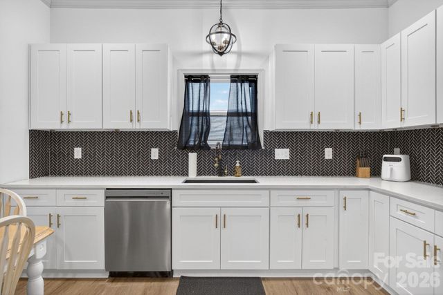 723 Dale Earnhardt Boulevard, Kannapolis, NC 28081