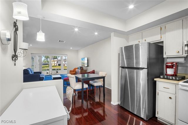 8608 Granada CT, Fort Myers, FL 33907