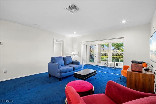 8608 Granada CT, Fort Myers, FL 33907