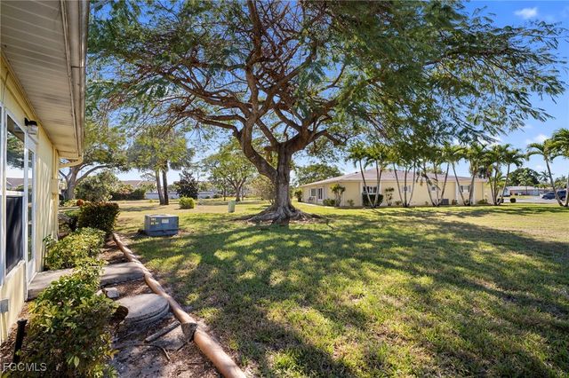 8608 Granada CT, Fort Myers, FL 33907