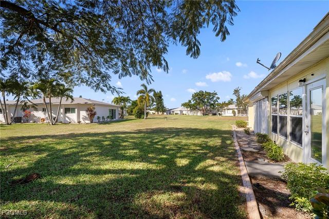 8608 Granada CT, Fort Myers, FL 33907