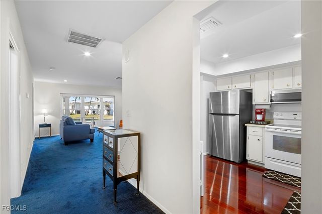 8608 Granada CT, Fort Myers, FL 33907