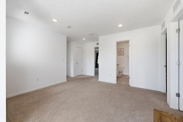 2093 Carnegie Drive, Shelbyville, KY 40065