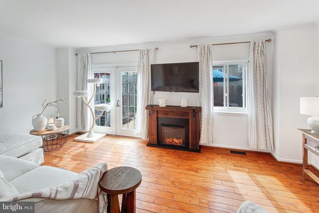 7417 RHONDDA DR, Lorton, VA 22079