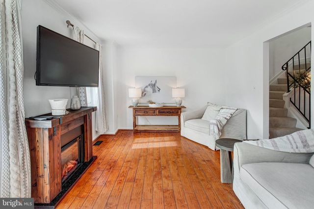 7417 RHONDDA DR, Lorton, VA 22079