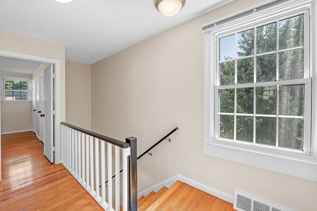 31 Lincoln Park, Marblehead, MA 01945