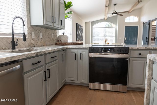 417 S BONITO Drive, Gilbert, AZ 85233