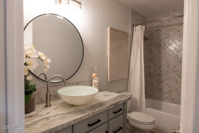 417 S BONITO Drive, Gilbert, AZ 85233