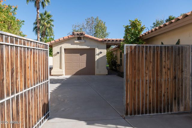 417 S BONITO Drive, Gilbert, AZ 85233