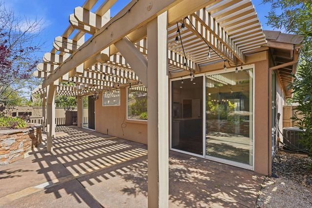 4060 Ironwood Dr, El Dorado Hills, CA 95762