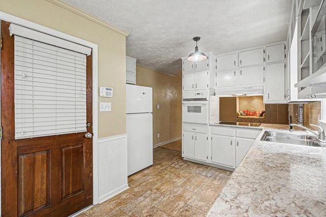 2904 Williams Place, Snellville, GA 30078