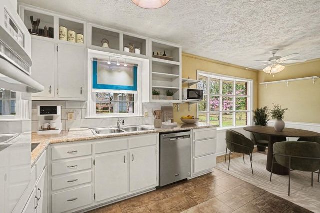 2904 Williams Place, Snellville, GA 30078