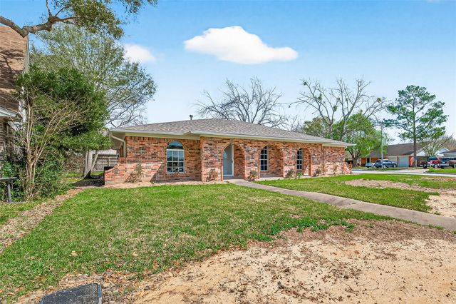 1802 Terrence Drive, Stafford, TX 77477