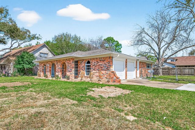 1802 Terrence Drive, Stafford, TX 77477