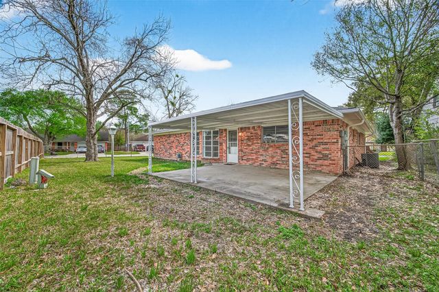 1802 Terrence Drive, Stafford, TX 77477