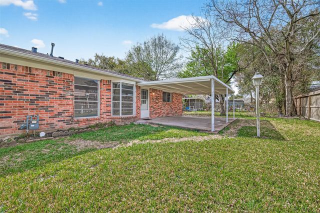 1802 Terrence Drive, Stafford, TX 77477