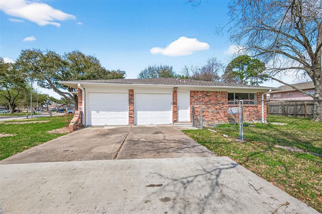 1802 Terrence Drive, Stafford, TX 77477