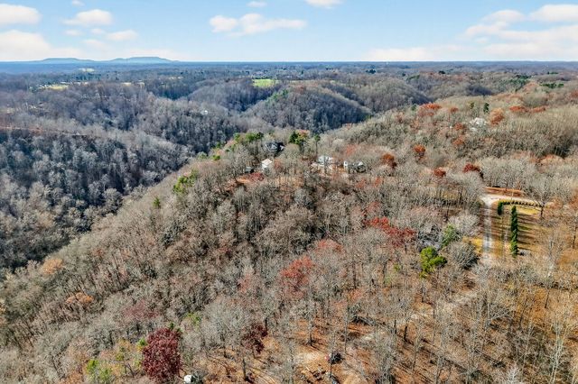 653 Ponder Ln, Smithville, TN 37166